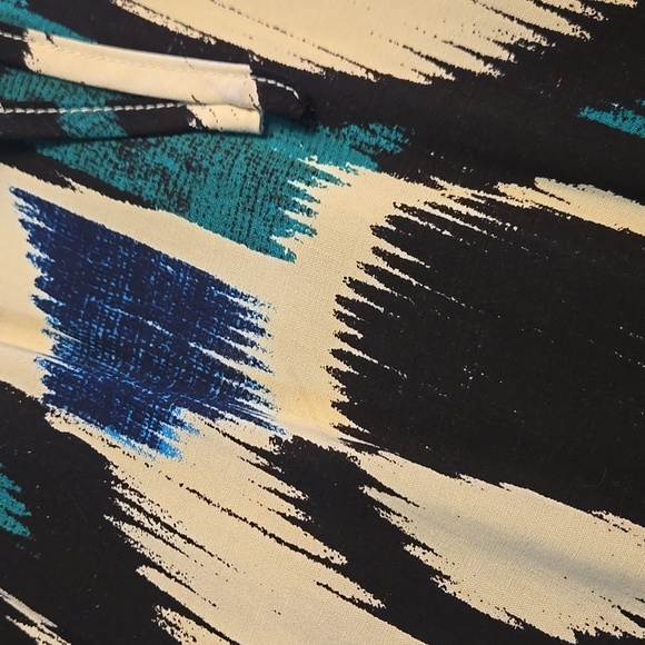 Stylish Blues,  Black Patterned Women's Top From Molly Bracken - Picture 4 of 4